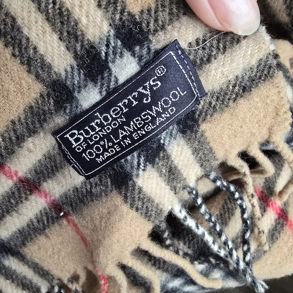 Authentic Burberry London Lambswool Plaid Beige and Red Scarf - Picture 3 of 11